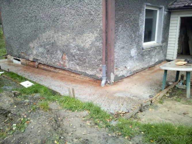 profesjonalne-osuszanie-budynkow-i-piwnic-slask-malopolska-54610-zabrze-na-sprzedaz.webp